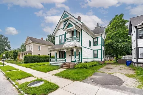 102 Thompson St, Springfield, MA 01109 photo 22