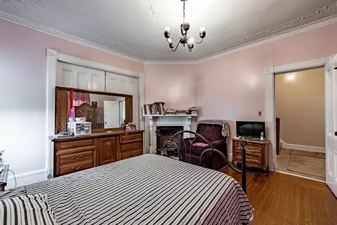 102 Thompson St, Springfield, MA 01109 photo 13