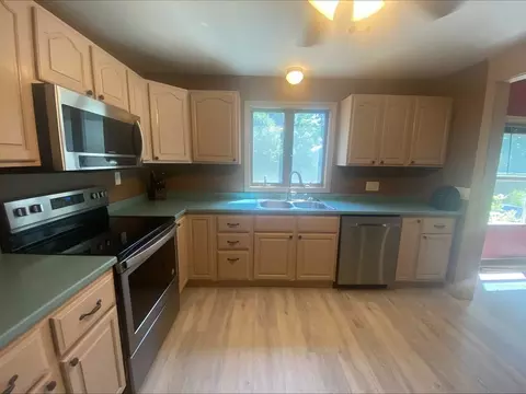 140 Glen Ave, Upton, MA 01568 photo 12