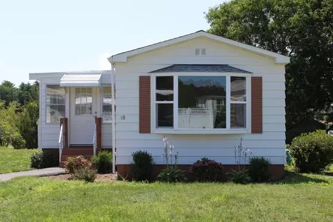 18 Lydia Dr, Plymouth, MA 02360