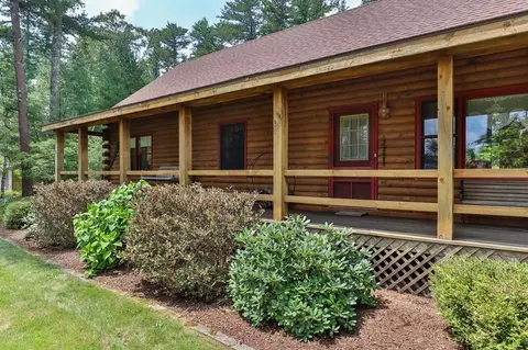 51 Carver Rd, Wareham, MA 02576 photo 3