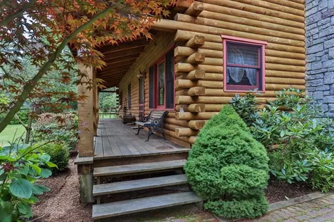 51 Carver Rd, Wareham, MA 02576 photo 4