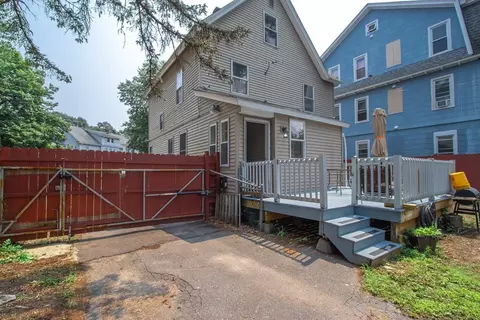 96 Pasadena St, Springfield, MA 01108 photo 10
