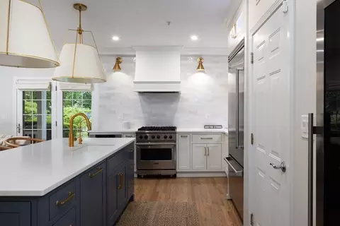 209 Victory Rd #209, Quincy, MA 02171