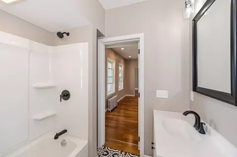67 3rd Ave, Lowell, MA 01854 photo 18