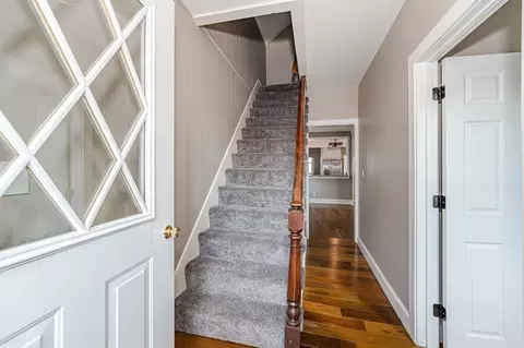 67 3rd Ave, Lowell, MA 01854 photo 3
