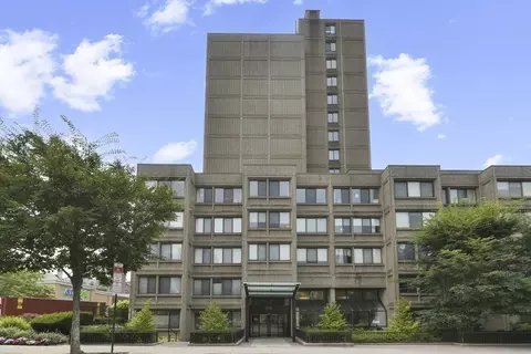 1731 Beacon St #302, Brookline, MA 02445