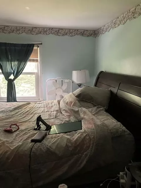 80 Keddy St, Springfield, MA 01109 photo 8