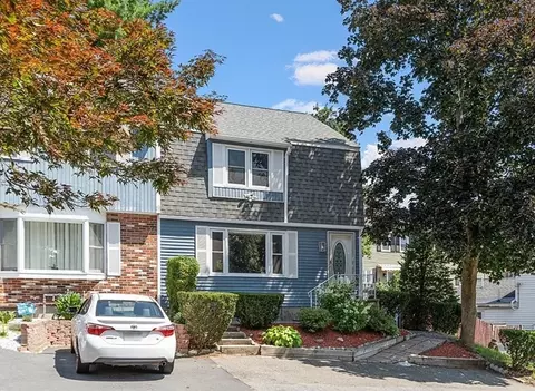 17 Storrow St #17, Lawrence, MA 01841