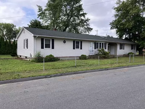 111 Summit Ave, Chicopee, MA 01020