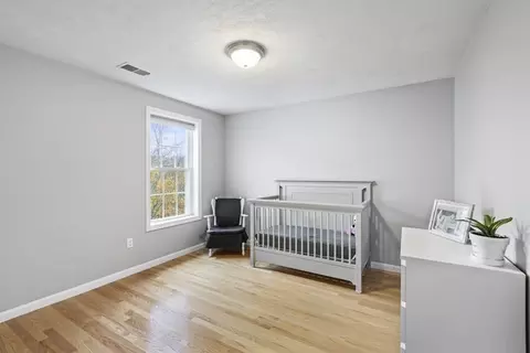 21 Honeysuckle Rd, Worcester, MA 01607 photo 24