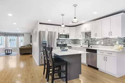 21 Honeysuckle Rd, Worcester, MA 01607 photo 14