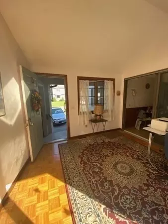 180 Roy St, Springfield, MA 01104 photo 5