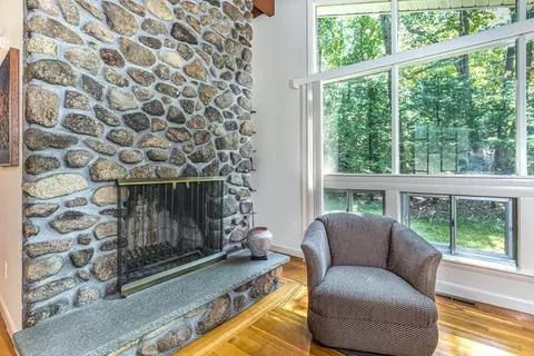 32 Spring Ln, Sharon, MA 02067 photo 4