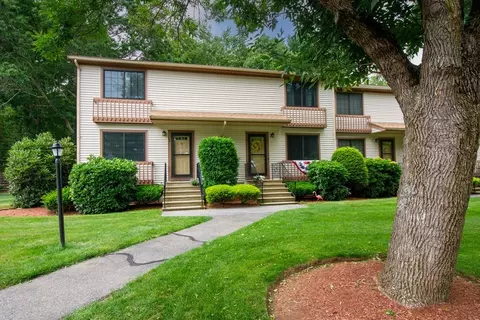 489 Turnpike St #5-8, Easton, MA 02375