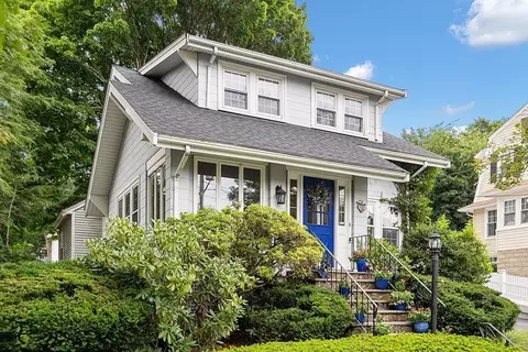 10 Sunnyside Ave, Saugus, MA 01906