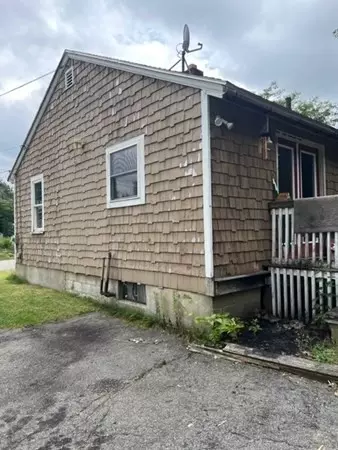 97 Everett Ave, Athol, MA 01331 photo 3