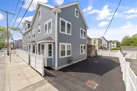115 Woodrow Ave #B, Dorchester Center, MA 02124