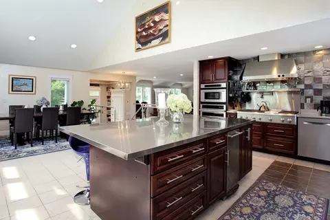 684 Bay Ln, Centerville, MA 02632 photo 5