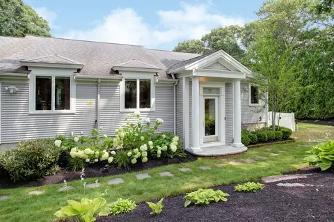 684 Bay Ln, Centerville, MA 02632 photo 2