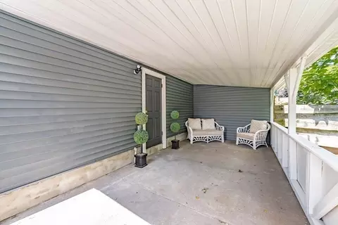 61 Fuller St, Chicopee, MA 01020 photo 33