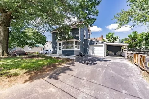 61 Fuller St, Chicopee, MA 01020 photo 4