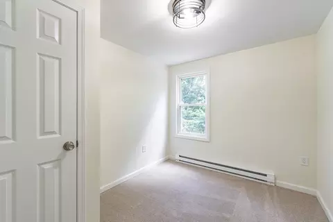 61 Fuller St, Chicopee, MA 01020 photo 19