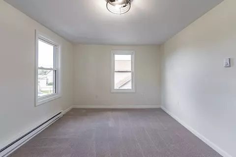 61 Fuller St, Chicopee, MA 01020 photo 26