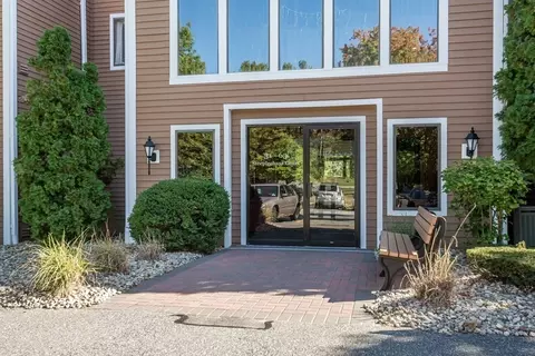 45 Steeplechase Ct #45, Haverhill, MA 01832