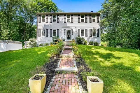 3 Chatham Cir, Hingham, MA 02043 photo 7
