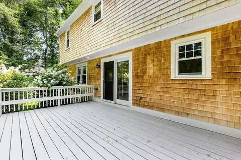 3 Chatham Cir, Hingham, MA 02043 photo 10