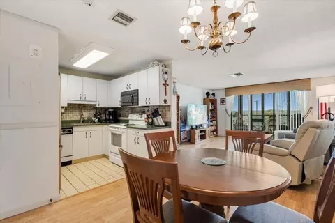 4234 N Main St #101, Fall River, MA 02720 photo 13