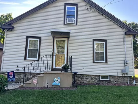 187 Fiske St, Southbridge, MA 01550