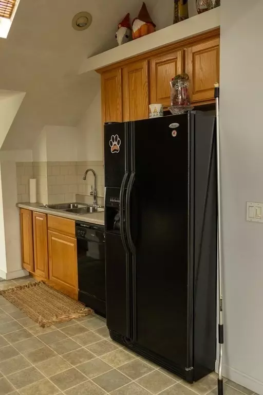  1785 Stafford Rd, Fall River, MA 02721 photo 18