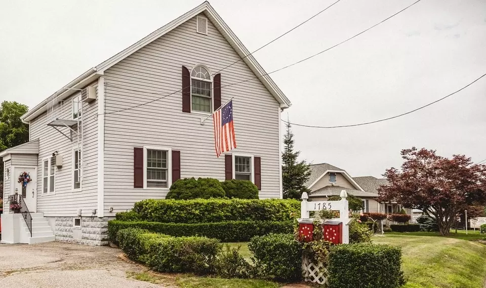  1785 Stafford Rd, Fall River, MA 02721 photo 1