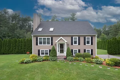 99 Harvest Wood Dr, Taunton, MA 02780
