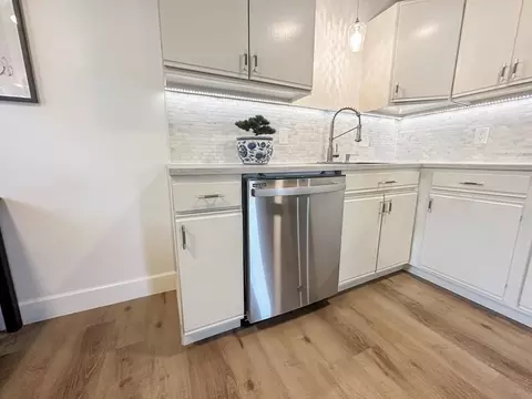 479 Durfee St #11, Fall River, MA 02720 photo 6