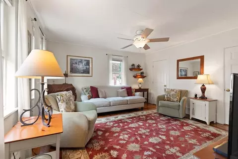 85 Friend St, Gloucester, MA 01930 photo 10