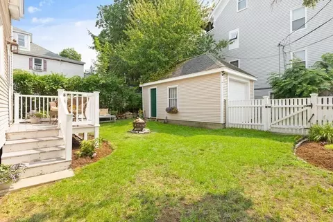 85 Friend St, Gloucester, MA 01930 photo 4