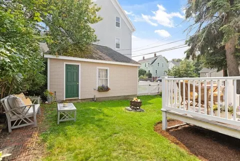85 Friend St, Gloucester, MA 01930 photo 3