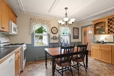 85 Friend St, Gloucester, MA 01930 photo 15