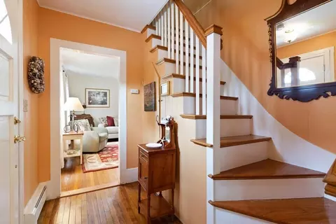 85 Friend St, Gloucester, MA 01930 photo 7