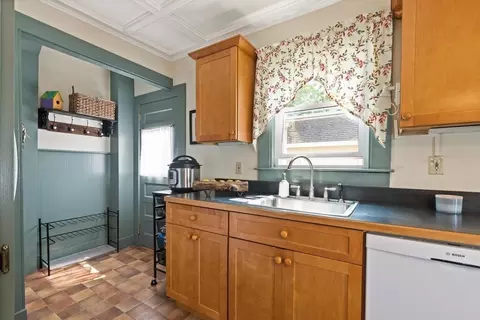 85 Friend St, Gloucester, MA 01930 photo 16