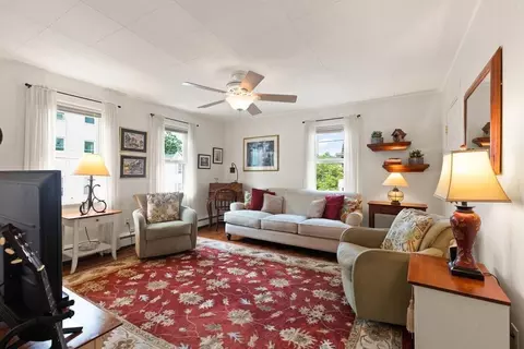 85 Friend St, Gloucester, MA 01930 photo 11