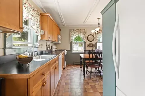 85 Friend St, Gloucester, MA 01930 photo 18