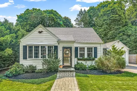 22 Ritchie Rd, Lynn, MA 01904