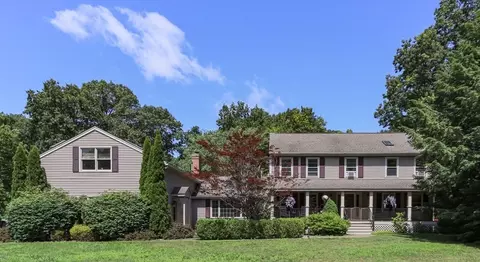 13 Park Ave, Londonderry, NH 03053