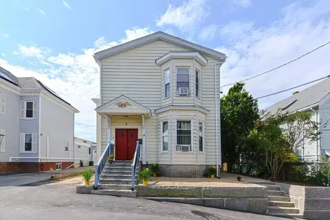 9 Summit St, Gloucester, MA 01930