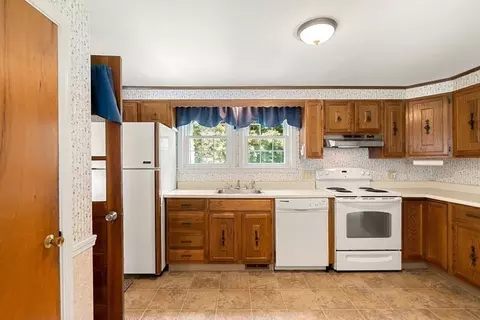 4 Mill St, Middleton, MA 01949 photo 14