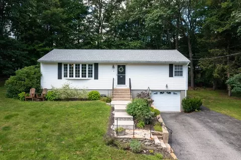 8 Juniper Ln, Rutland, MA 01543